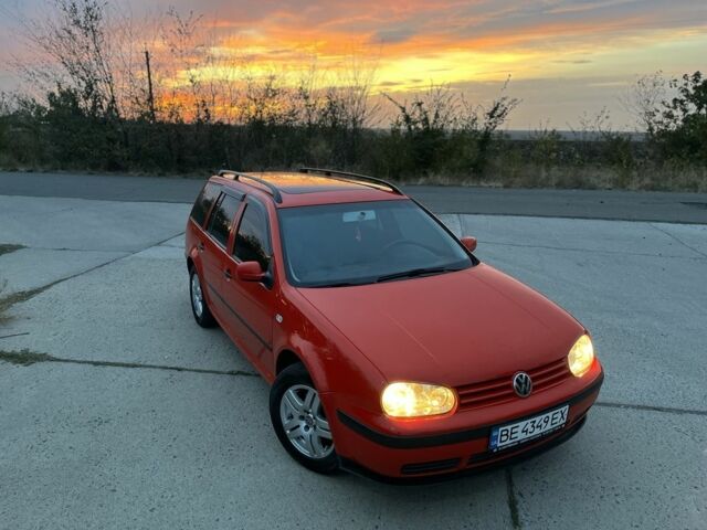 Червоний Фольксваген Гольф, об'ємом двигуна 1.4 л та пробігом 308 тис. км за 4100 $, фото 1 на Automoto.ua