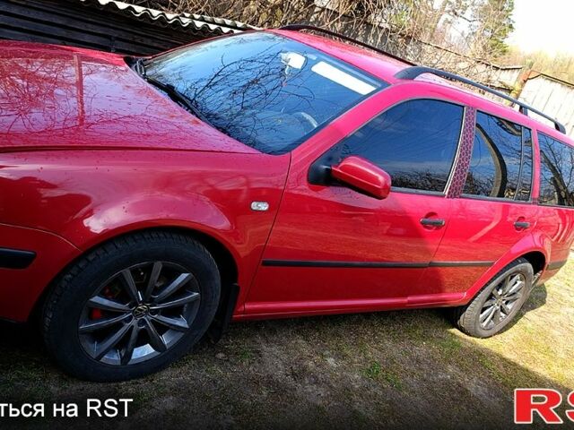 Червоний Фольксваген Гольф, об'ємом двигуна 1.6 л та пробігом 250 тис. км за 3900 $, фото 1 на Automoto.ua