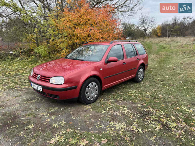 Червоний Фольксваген Гольф, об'ємом двигуна 1.39 л та пробігом 210 тис. км за 3300 $, фото 1 на Automoto.ua