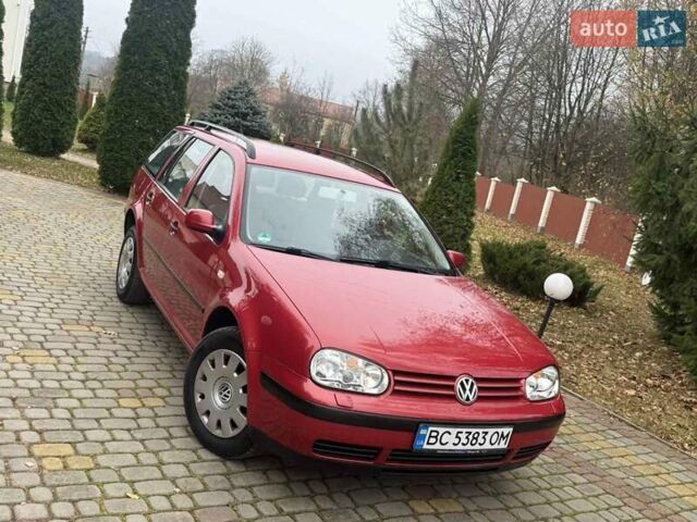 Красный Фольксваген Гольф, объемом двигателя 1.6 л и пробегом 187 тыс. км за 4250 $, фото 1 на Automoto.ua