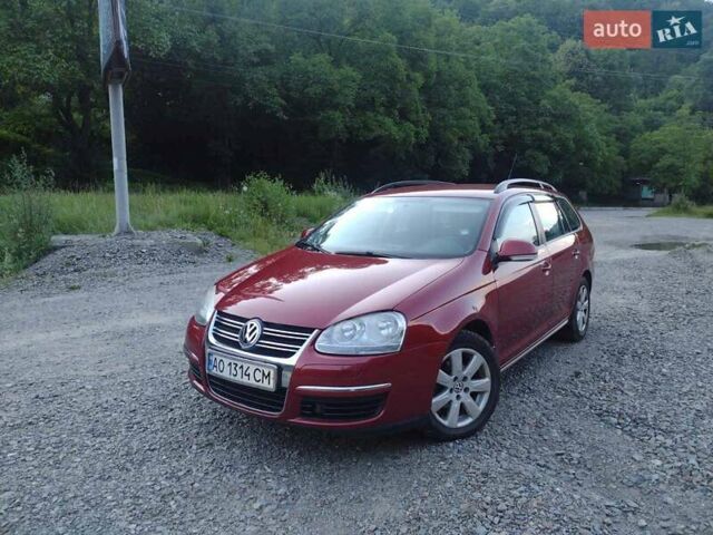 Червоний Фольксваген Гольф, об'ємом двигуна 1.6 л та пробігом 289 тис. км за 6200 $, фото 1 на Automoto.ua