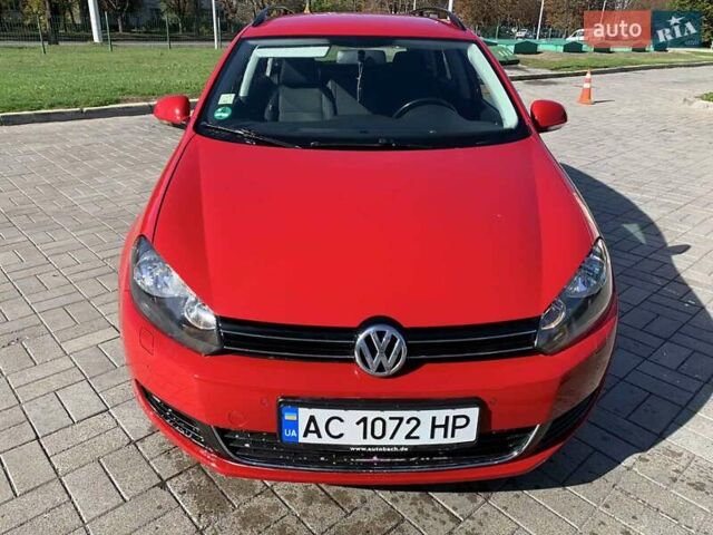 Красный Фольксваген Гольф, объемом двигателя 1.6 л и пробегом 186 тыс. км за 8600 $, фото 1 на Automoto.ua