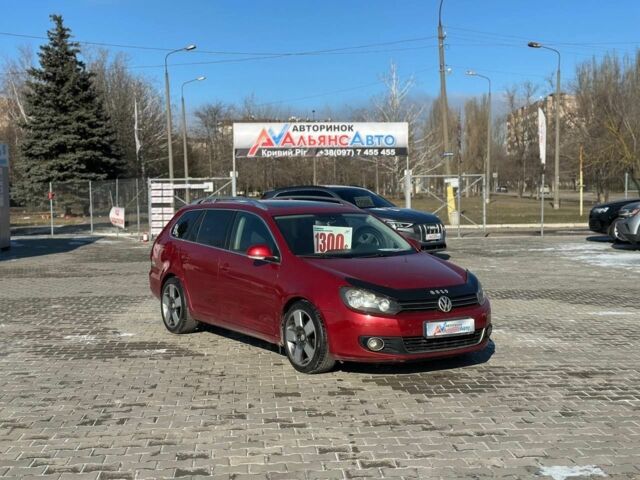 Красный Фольксваген Гольф, объемом двигателя 1.6 л и пробегом 270 тыс. км за 7400 $, фото 1 на Automoto.ua