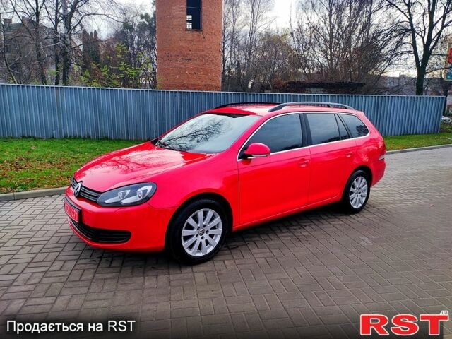 Красный Фольксваген Гольф, объемом двигателя 1.4 л и пробегом 169 тыс. км за 7999 $, фото 1 на Automoto.ua