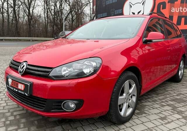 Червоний Фольксваген Гольф, об'ємом двигуна 1.2 л та пробігом 113 тис. км за 7200 $, фото 1 на Automoto.ua