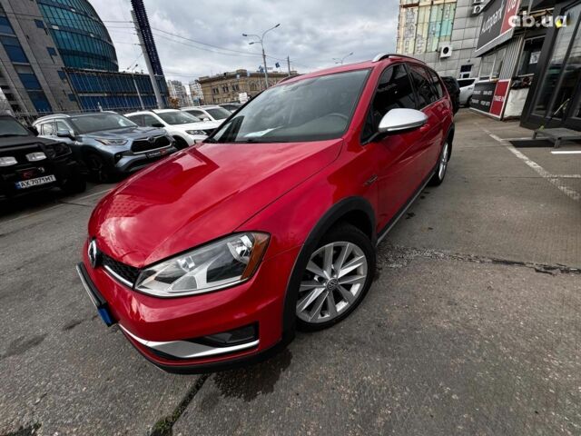 Красный Фольксваген Гольф, объемом двигателя 1.8 л и пробегом 133 тыс. км за 11980 $, фото 1 на Automoto.ua