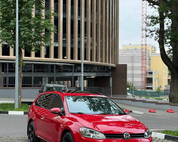 Червоний Фольксваген Гольф, об'ємом двигуна 1.4 л та пробігом 376 тис. км за 10399 $, фото 1 на Automoto.ua