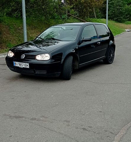 Фольксваген Гольф, объемом двигателя 1.6 л и пробегом 260 тыс. км за 3200 $, фото 1 на Automoto.ua