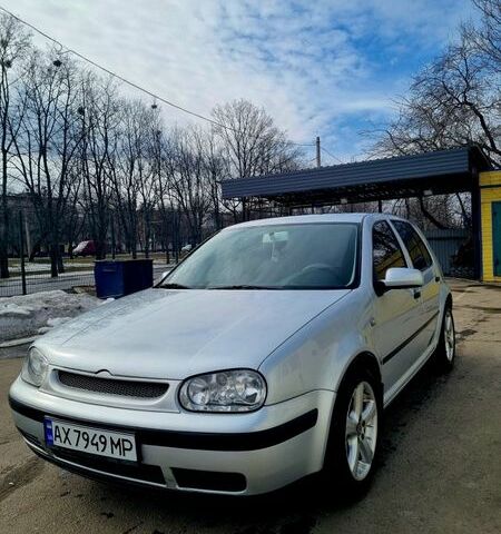 Фольксваген Гольф, объемом двигателя 1.6 л и пробегом 327 тыс. км за 4200 $, фото 1 на Automoto.ua