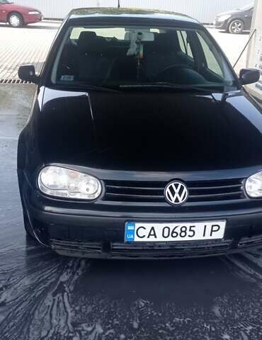 Фольксваген Гольф, объемом двигателя 0 л и пробегом 237 тыс. км за 3900 $, фото 1 на Automoto.ua