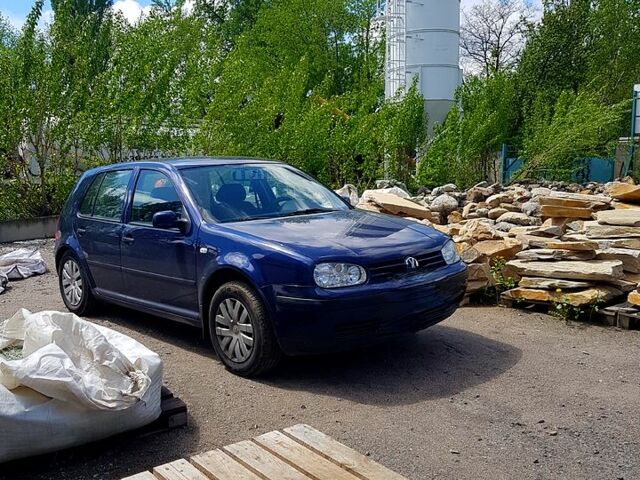 Фольксваген Гольф, об'ємом двигуна 1.6 л та пробігом 215 тис. км за 4500 $, фото 1 на Automoto.ua