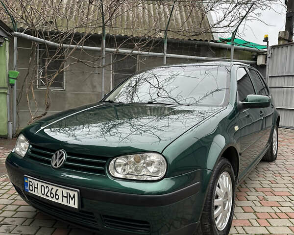 Фольксваген Гольф, объемом двигателя 1.4 л и пробегом 275 тыс. км за 4199 $, фото 1 на Automoto.ua