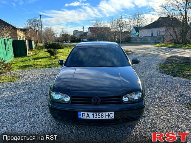 Фольксваген Гольф, объемом двигателя 1.6 л и пробегом 230 тыс. км за 4300 $, фото 1 на Automoto.ua