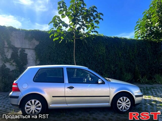 Фольксваген Гольф, объемом двигателя 1.6 л и пробегом 237 тыс. км за 4200 $, фото 1 на Automoto.ua