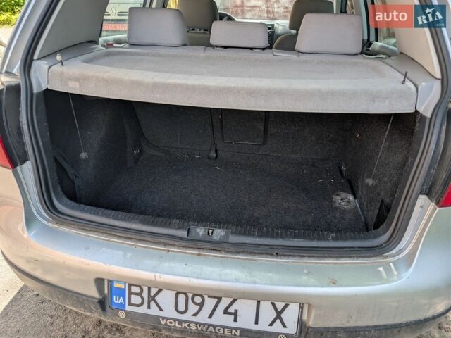 Фольксваген Гольф, об'ємом двигуна 1.6 л та пробігом 320 тис. км за 3900 $, фото 1 на Automoto.ua