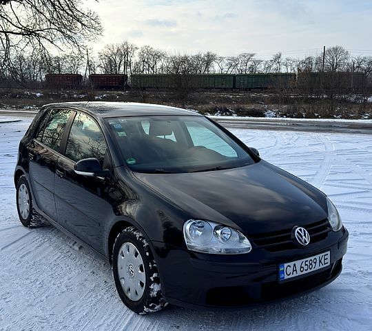 Фольксваген Гольф, объемом двигателя 14 л и пробегом 223 тыс. км за 5650 $, фото 1 на Automoto.ua