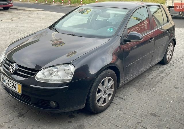 Фольксваген Гольф, объемом двигателя 1.6 л и пробегом 266 тыс. км за 5400 $, фото 1 на Automoto.ua