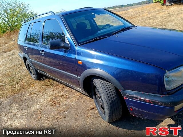 Фольксваген Гольф, объемом двигателя 1.8 л и пробегом 120 тыс. км за 2200 $, фото 1 на Automoto.ua