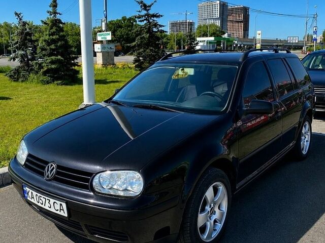 Фольксваген Гольф, объемом двигателя 1.6 л и пробегом 290 тыс. км за 4000 $, фото 1 на Automoto.ua