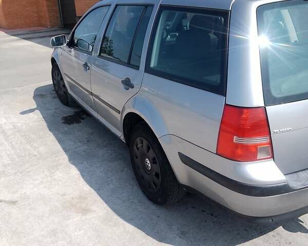 Фольксваген Гольф, объемом двигателя 1.9 л и пробегом 300 тыс. км за 4800 $, фото 1 на Automoto.ua