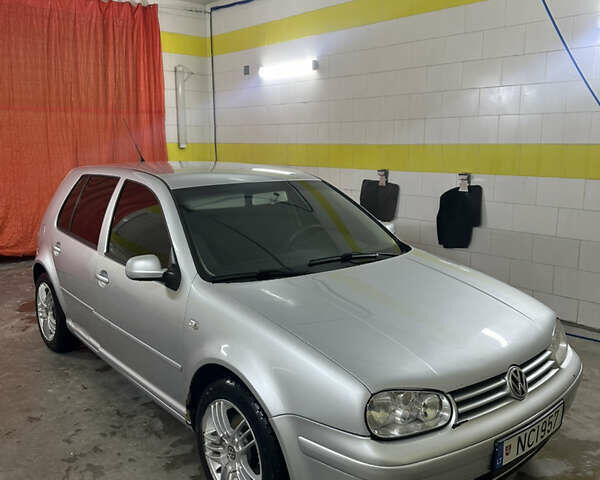 Фольксваген Гольф, объемом двигателя 1.9 л и пробегом 300 тыс. км за 2100 $, фото 1 на Automoto.ua