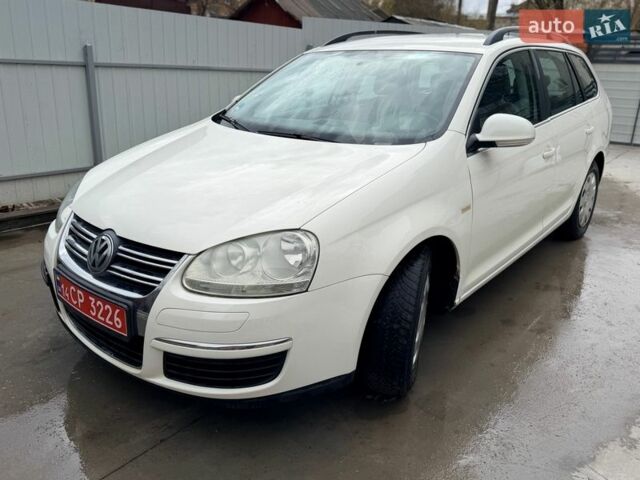 Фольксваген Гольф, объемом двигателя 1.6 л и пробегом 266 тыс. км за 6200 $, фото 1 на Automoto.ua