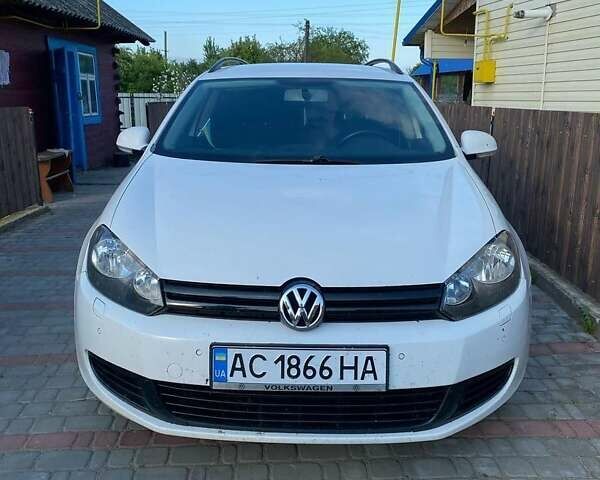 Фольксваген Гольф, объемом двигателя 1.6 л и пробегом 206 тыс. км за 8200 $, фото 1 на Automoto.ua