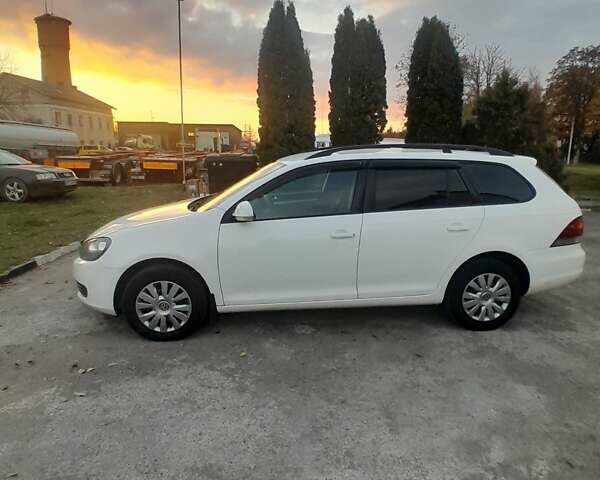 Фольксваген Гольф, объемом двигателя 1.6 л и пробегом 280 тыс. км за 7300 $, фото 1 на Automoto.ua