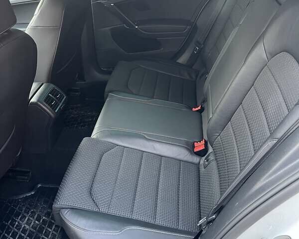 Фольксваген Гольф, объемом двигателя 1.6 л и пробегом 280 тыс. км за 11800 $, фото 1 на Automoto.ua