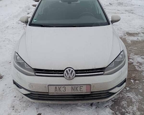 Фольксваген Гольф, объемом двигателя 1.6 л и пробегом 214 тыс. км за 13500 $, фото 1 на Automoto.ua