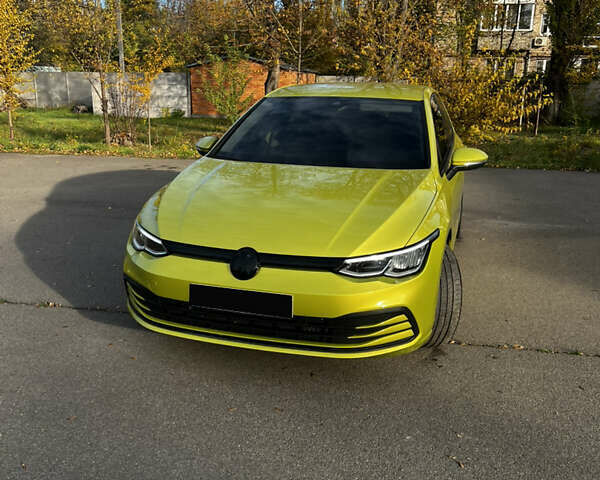 Жовтий Фольксваген Гольф, об'ємом двигуна 1.6 л та пробігом 80 тис. км за 23000 $, фото 1 на Automoto.ua