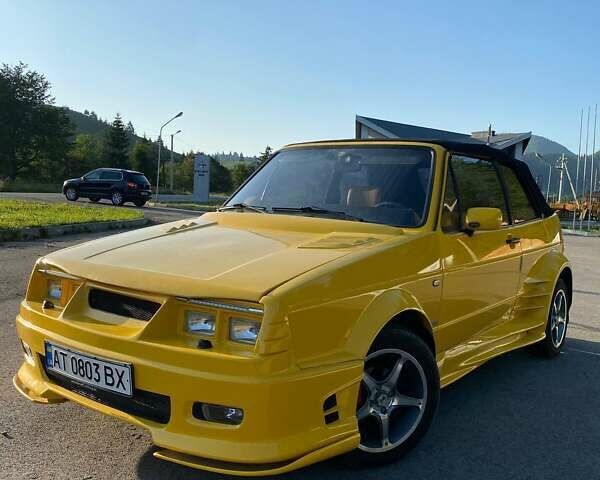 Желтый Фольксваген Гольф, объемом двигателя 1.8 л и пробегом 200 тыс. км за 6000 $, фото 1 на Automoto.ua