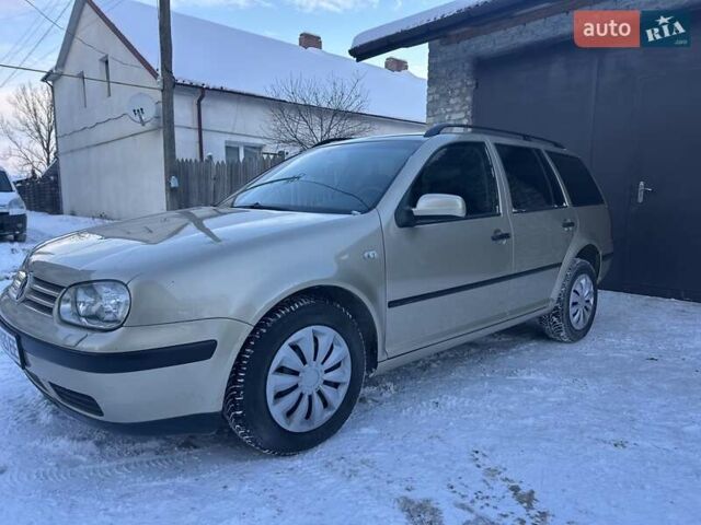 Жовтий Фольксваген Гольф, об'ємом двигуна 1.6 л та пробігом 245 тис. км за 4350 $, фото 1 на Automoto.ua