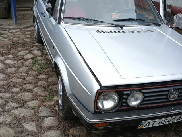 Серый Фольксваген Гольф, объемом двигателя 1 л и пробегом 300 тыс. км за 1400 $, фото 1 на Automoto.ua