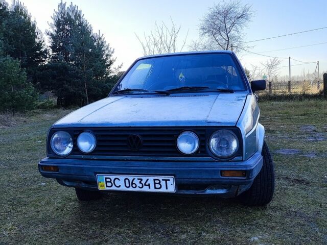 Серый Фольксваген Гольф, объемом двигателя 1.3 л и пробегом 240 тыс. км за 800 $, фото 1 на Automoto.ua