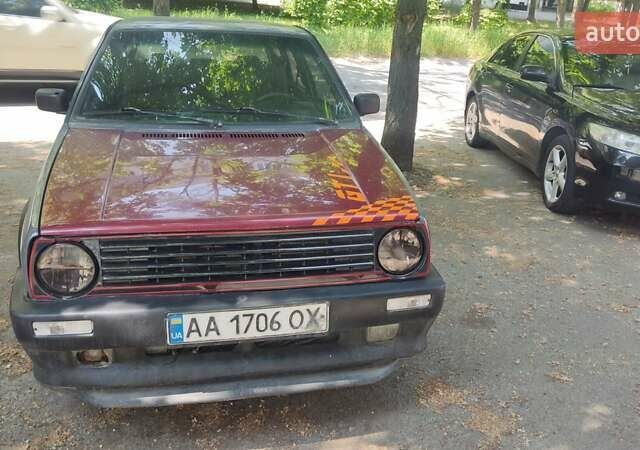 Сірий Фольксваген Гольф, об'ємом двигуна 1.6 л та пробігом 250 тис. км за 3000 $, фото 1 на Automoto.ua