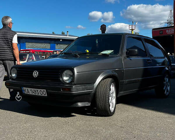 Серый Фольксваген Гольф, объемом двигателя 1.78 л и пробегом 243 тыс. км за 2550 $, фото 1 на Automoto.ua