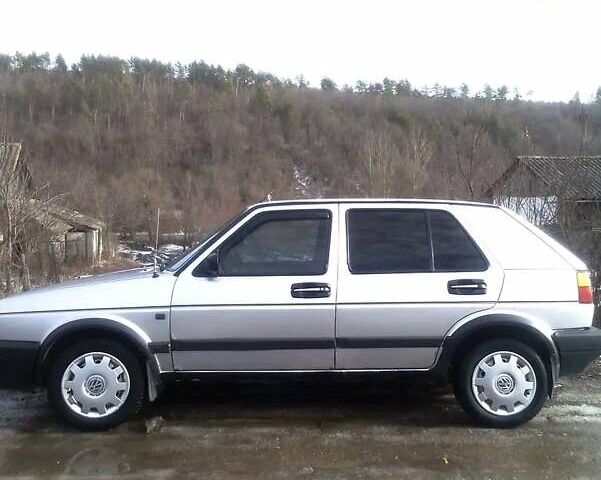 Серый Фольксваген Гольф, объемом двигателя 1.6 л и пробегом 364 тыс. км за 1800 $, фото 1 на Automoto.ua