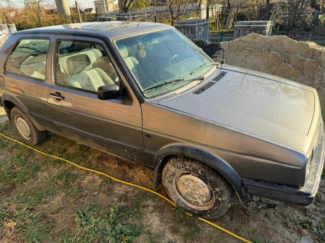 Серый Фольксваген Гольф, объемом двигателя 1.6 л и пробегом 480 тыс. км за 1100 $, фото 1 на Automoto.ua