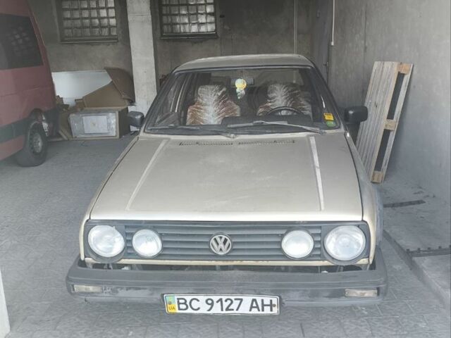 Серый Фольксваген Гольф, объемом двигателя 1.3 л и пробегом 400 тыс. км за 649 $, фото 1 на Automoto.ua