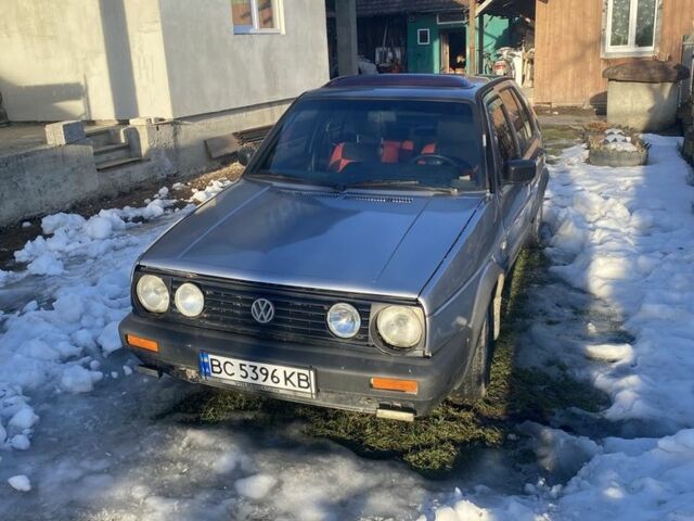 Серый Фольксваген Гольф, объемом двигателя 1.6 л и пробегом 250 тыс. км за 800 $, фото 1 на Automoto.ua