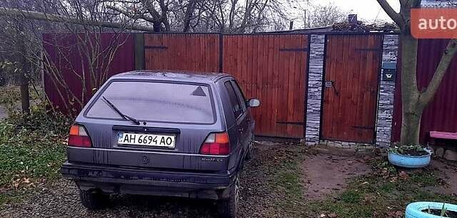 Серый Фольксваген Гольф, объемом двигателя 1.3 л и пробегом 295 тыс. км за 1000 $, фото 1 на Automoto.ua