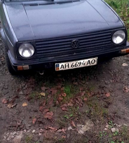 Сірий Фольксваген Гольф, об'ємом двигуна 1.3 л та пробігом 295 тис. км за 1000 $, фото 1 на Automoto.ua