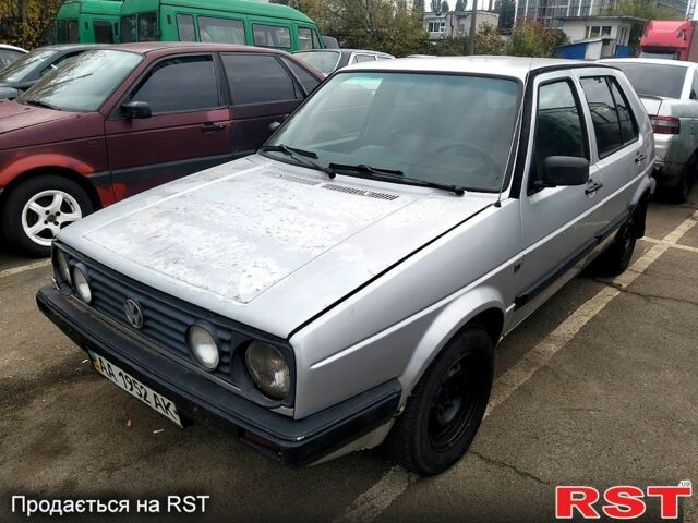 Серый Фольксваген Гольф, объемом двигателя 1.8 л и пробегом 231 тыс. км за 750 $, фото 1 на Automoto.ua