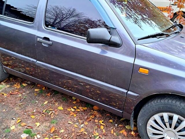 Серый Фольксваген Гольф, объемом двигателя 1.4 л и пробегом 111 тыс. км за 2100 $, фото 1 на Automoto.ua