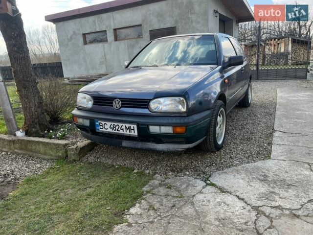 Сірий Фольксваген Гольф, об'ємом двигуна 1.6 л та пробігом 270 тис. км за 1600 $, фото 1 на Automoto.ua