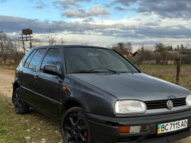 Сірий Фольксваген Гольф, об'ємом двигуна 1.8 л та пробігом 3 тис. км за 1800 $, фото 1 на Automoto.ua