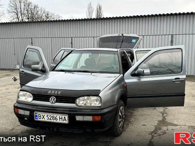 Серый Фольксваген Гольф, объемом двигателя 1.4 л и пробегом 186 тыс. км за 2000 $, фото 1 на Automoto.ua