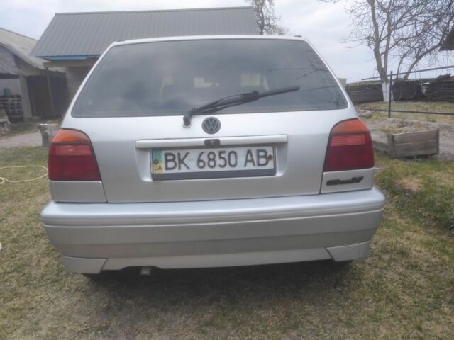 Серый Фольксваген Гольф, объемом двигателя 1 л и пробегом 500 тыс. км за 1700 $, фото 1 на Automoto.ua