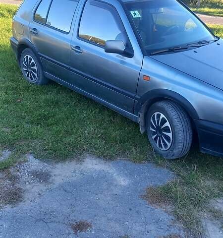 Фольксваген Гольф 1994 в Хмельницком на Automoto.ua Серый Фольксваген Гольф, объемом двигателя 1.39 л и пробегом 142 тыс. км за 2150 $, фото 1 на Automoto.ua